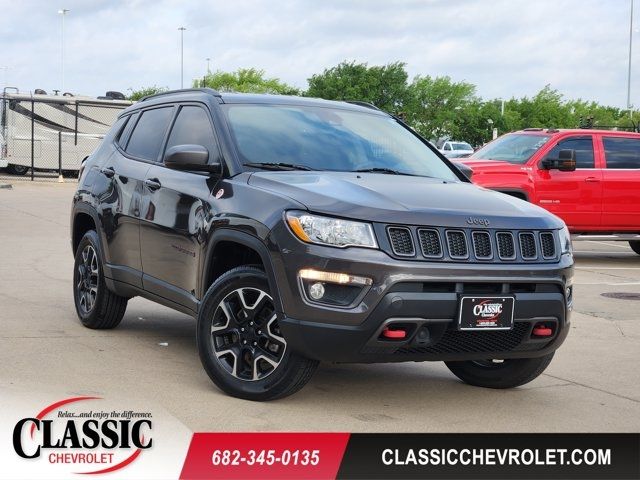 Gray (Granite Crystal Metallic Clearcoat) 2021 Jeep Compass Trailhawk 4WD SUV / Crossover Four-Wheel Drive 9-Speed Automatic
