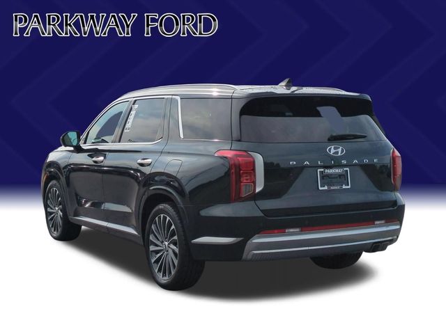 Used 2023 Green Hyundai Calligraphy image 3