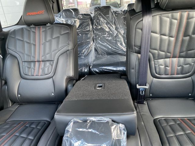2025 Nissan Armada  photo