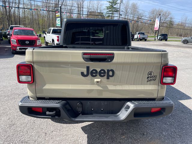 2022 Jeep Gladiator Sport - Limited Edition Gobi Clearcoat exterior view 6