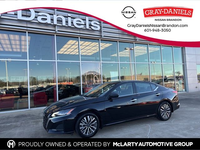 2024 Nissan Altima SV's photo