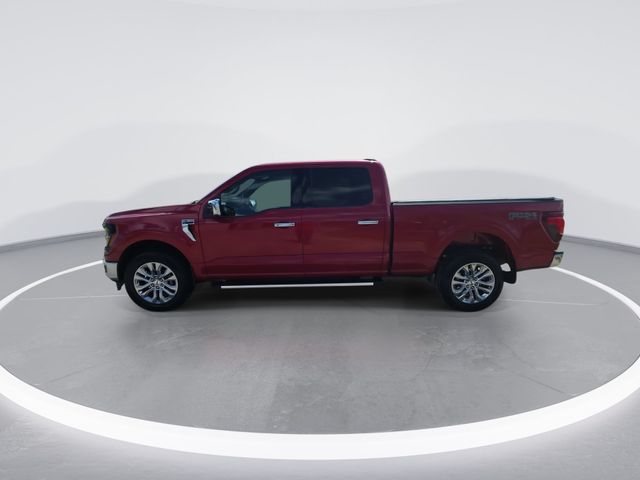 Used 2024 Rapid Red Metallic Tinted Clearcoat Ford XLT image 5