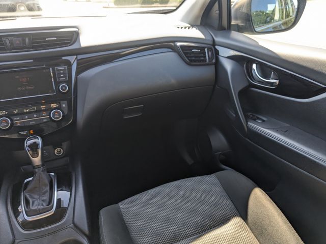 2021 Nissan Rogue Sport SV photo