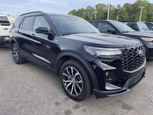 Black Metallic 2025 Ford Explorer ST-Line AWD SUV / Crossover All-Wheel Drive Automatic