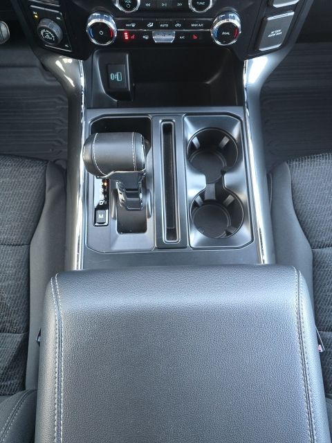 2023 Ford F-150 XLT:B02124