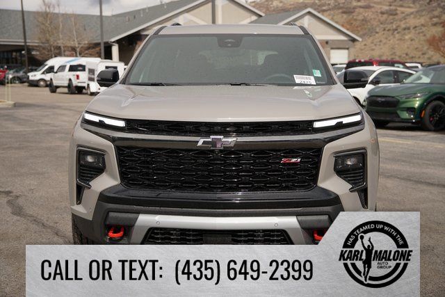 View vehicle photo 2