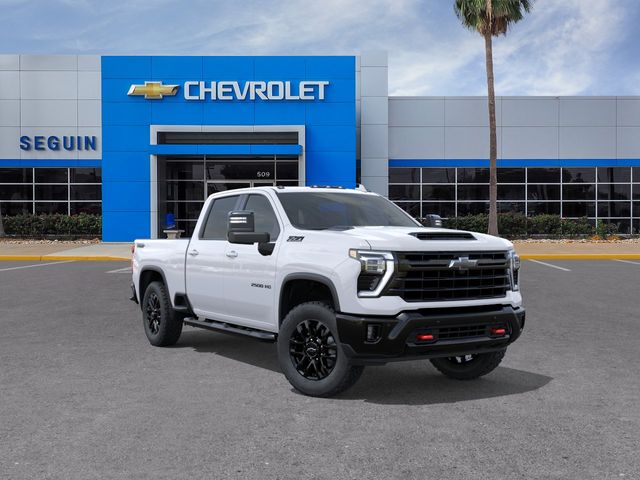Summit White 2026 Chevrolet Silverado 2500HD Pickup Truck Four-Wheel Drive Automatic