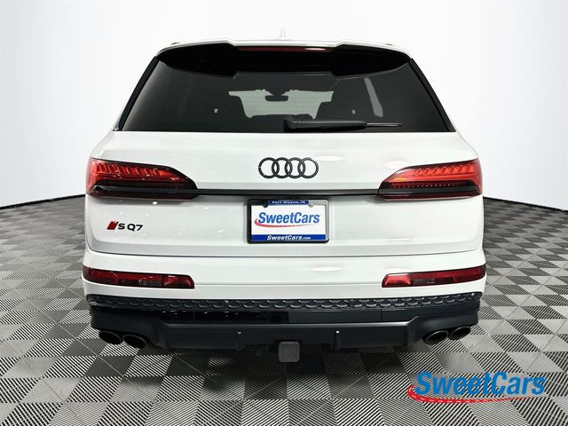2025 Audi SQ7