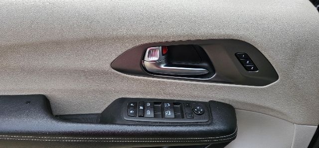 2022 Chrysler Pacifica Touring L 13