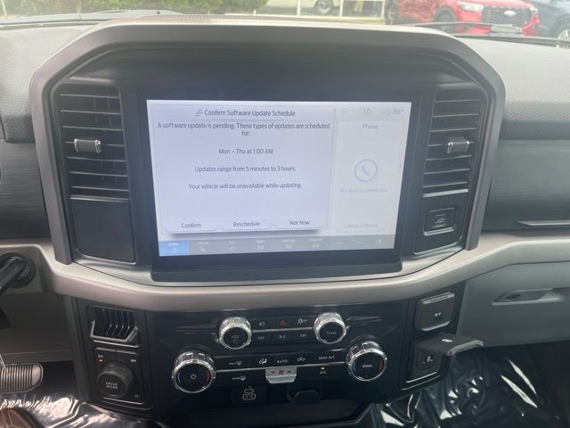 Used 2025 Gray Ford XLT image 11