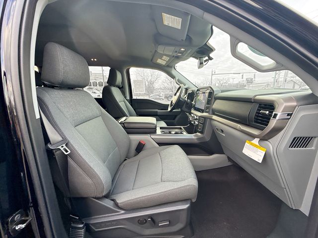 2025 Ford F-150 XLT photo