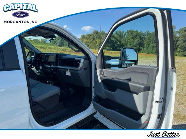 New 2026 White Ford XL image 17
