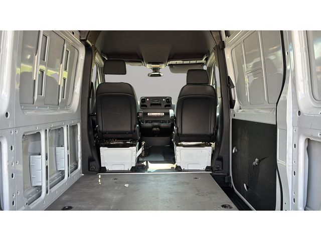 Used 2025  Mercedes-Benz Cargo 144 WB image 35