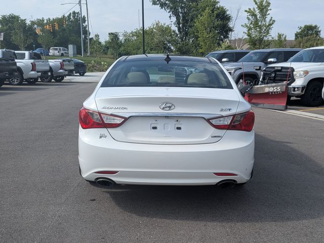 2012 Hyundai Sonata - Image 4