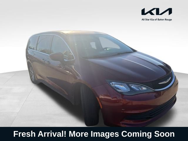 2017 Chrysler Pacifica LX FWD