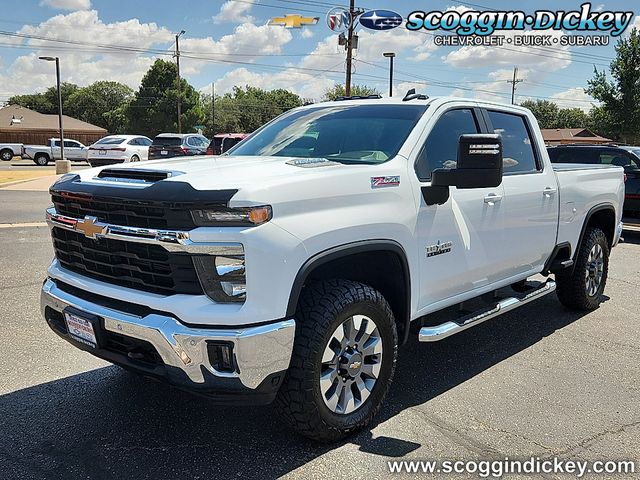 Summit White 2025 Chevrolet Silverado 2500HD Pickup Truck Four-Wheel Drive Automatic