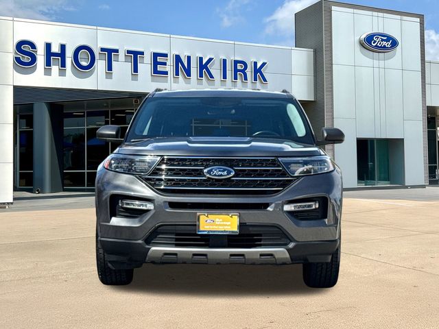 Certified Used 2023 Gray Ford XLT image 2