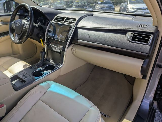 Used 2016 Toyota Camry XLE 4D Sedan