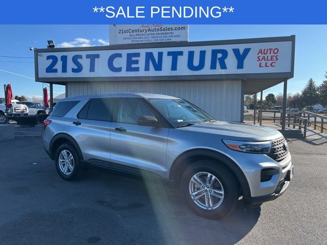 Iconic Silver Metallic 2022 Ford Explorer AWD SUV / Crossover All-Wheel Drive Automatic
