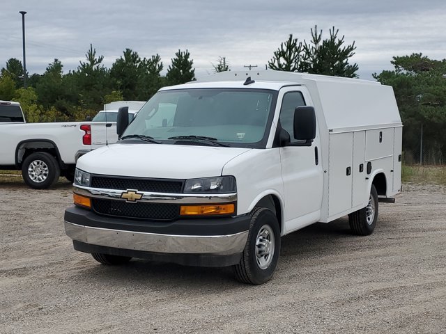 New 2026 Chevrolet Express 3500 - photo 2
