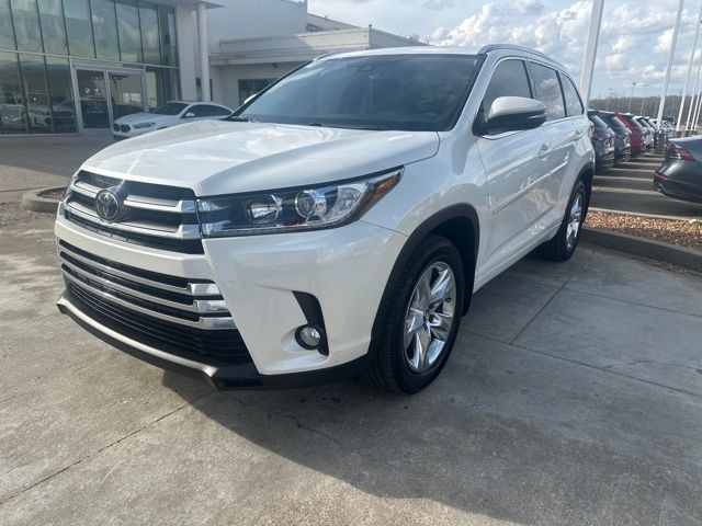 White (Blizzard Pearl) 2017 Toyota Highlander Limited AWD SUV / Crossover All-Wheel Drive 8-Speed Automatic