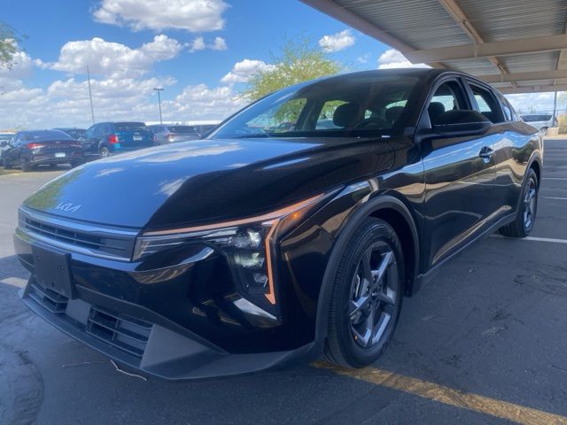 225732025 Kia K4 LXS