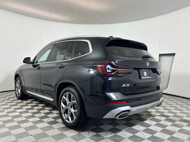 Used 2024 Black BMW xDrive30i image 5