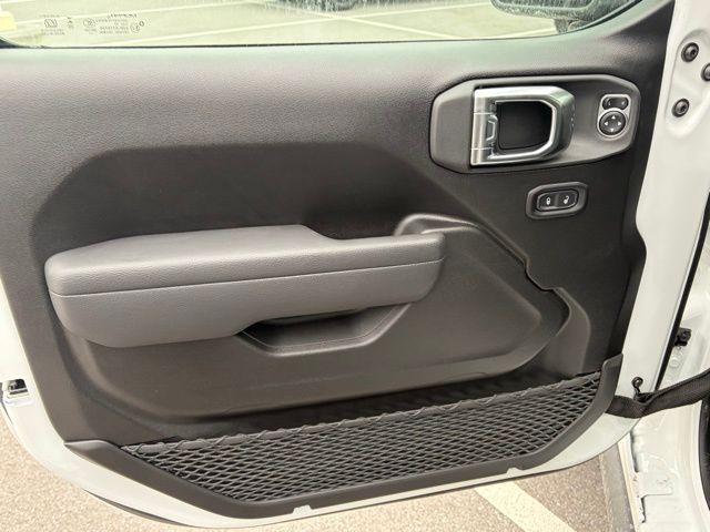 new 2026 Jeep Wrangler car, priced at $40,122