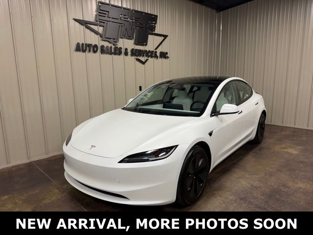 Pearl White 2025 Tesla Model 3 Long Range RWD Sedan Rear-Wheel Drive 1-Speed Automatic