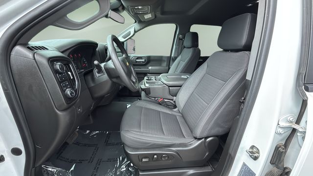 Used 2024 White Chevrolet Custom image 20