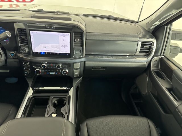 2025 Avalanche Ford Super Duty F-250 SRW Lariat 4X4 Truck