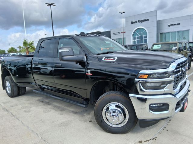 2026 RAM 3500 Tradesman 4X4 Crew Cab LWB's photo