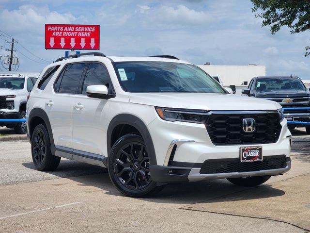 2025 Honda Pilot Touring  at Community Honda