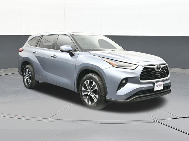 2021 Toyota Highlander XLE FWD