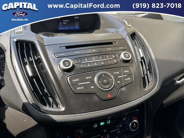 Used 2017 Red Ford SE image 27