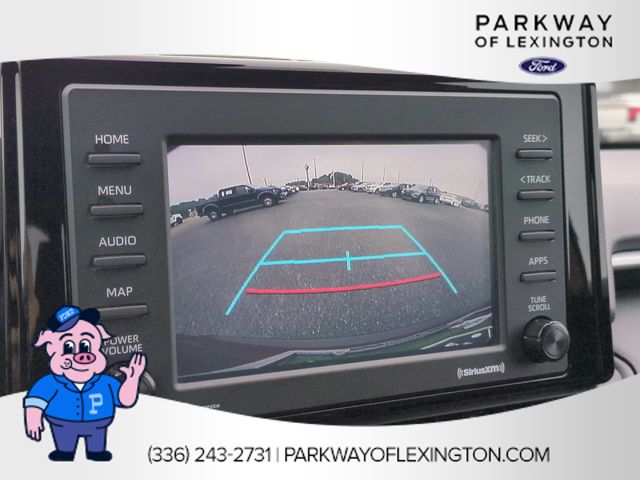 Used 2022 Red Toyota XLE image 22