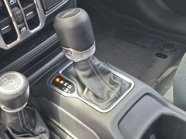 Used 2024 Jeep Gladiator Sport S 4D Crew Cab