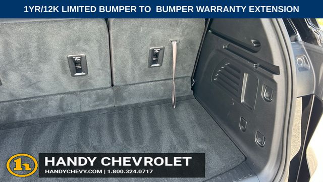 Used 2025 Chevrolet Traverse SUV