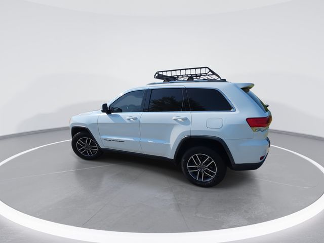 Used 2019 Bright White Clearcoat Jeep Laredo E image 6