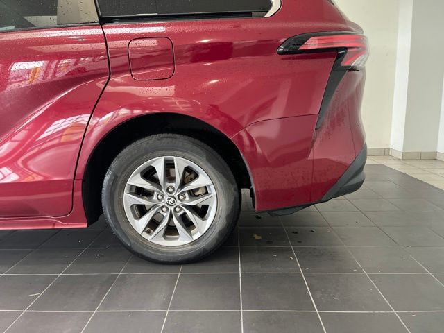 2021 Toyota Sienna LE Red at Community Toyota