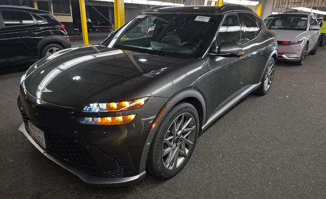 Makalu Gray 2024 Genesis GV60 Advanced AWD SUV / Crossover All-Wheel Drive 1-Speed Automatic