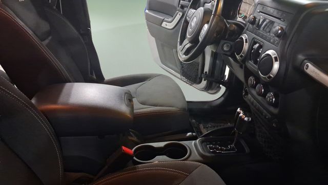 Used 2017 Jeep Wrangler SUV
