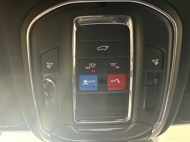 2025 Jeep Grand Cherokee Limited photo 16