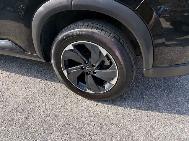 2024 Nissan Rogue SV - Photo 9