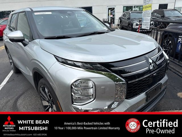 Alloy Silver Metallic 2025 Mitsubishi Outlander SUV / Crossover All-Wheel Drive Continuously Variable Transmission