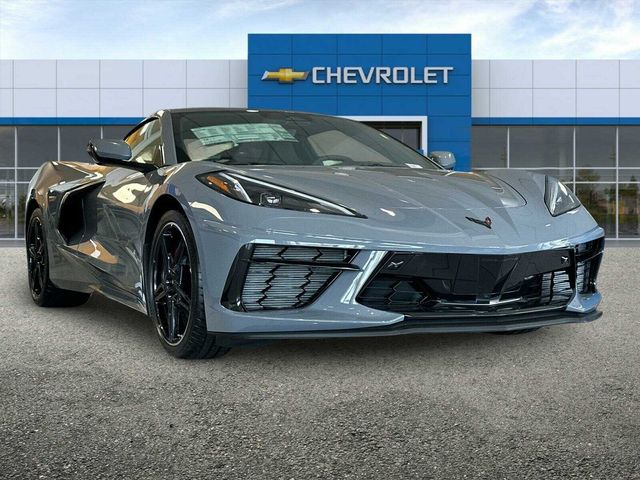 2024 Chevrolet Corvette Stingray 2