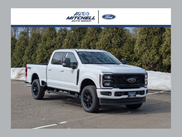Oxford White 2026 Ford F-250 Super Duty Pickup Truck Four-Wheel Drive Automatic