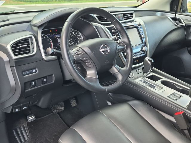Used 2023 White Nissan SV image 29
