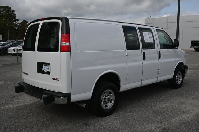 2023 GMC Savana 2500 Work Van photo