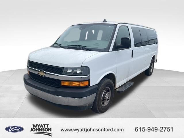 Summit White 2019 Chevrolet Express 3500 LT Extended RWD Van Rear-Wheel Drive 6-Speed Automatic Overdrive